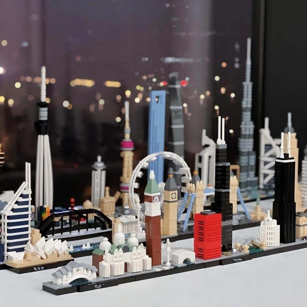 Tredici Set di Modelli di Citt - Model Kit Lego recensione e prezzo